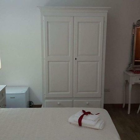 Camere Vacanze Acqua Chiara Porto Torres Buitenkant foto
